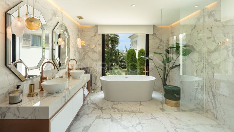 Photo gallery - Luxury contemporary villa in Aloha, Nueva Andalucía, Marbella