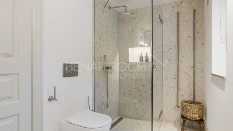 Galerie de photos - Villa méditerranéenne entièrement rénovée à Nueva Andalucía, Marbella
