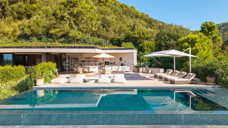 Contemporary Villa Surrounded by Nature in Monte Mayor, Benahavís
