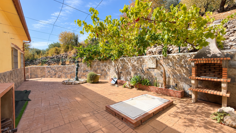 Galería de fotos - Casa de campo con vistas panorámicas en Monda