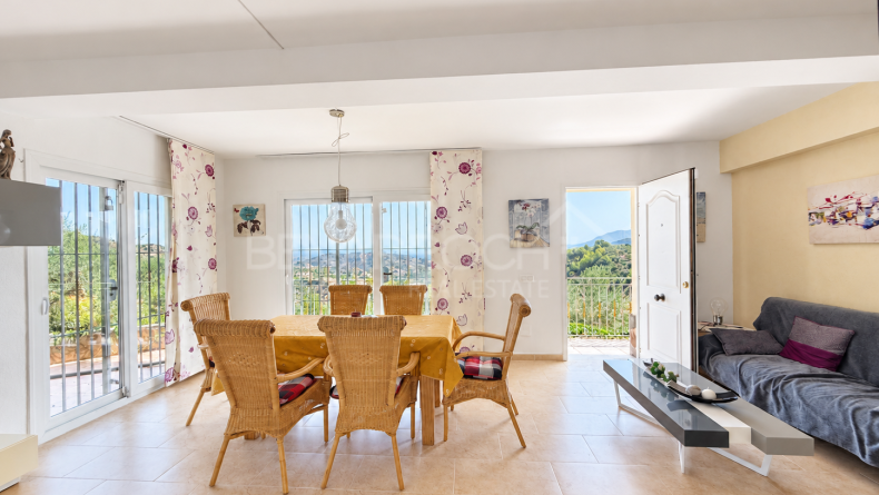 Galería de fotos - Casa de campo con vistas panorámicas en Monda