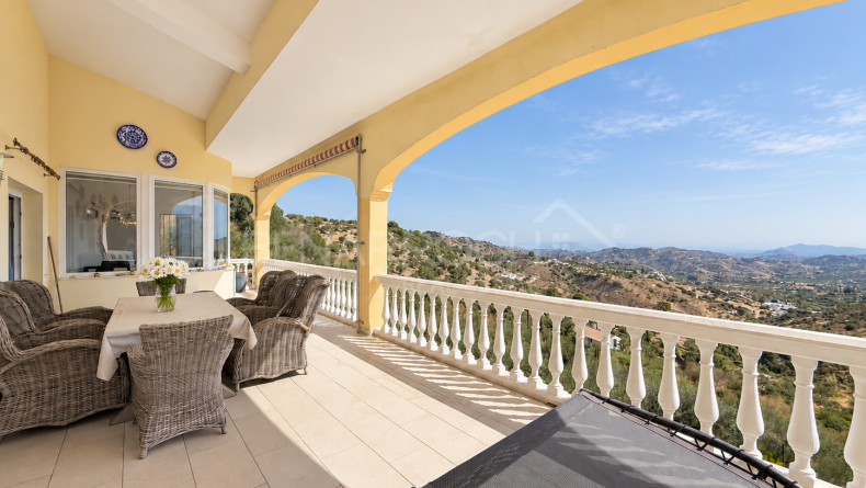 Galería de fotos - Casa de campo con vistas panorámicas en Monda