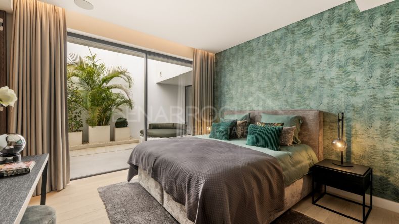 Photo gallery - Frontline Golf Villa in Los Flamingos Golf, Benahavís