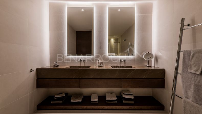 Photo gallery - Frontline Golf Villa in Los Flamingos Golf, Benahavís