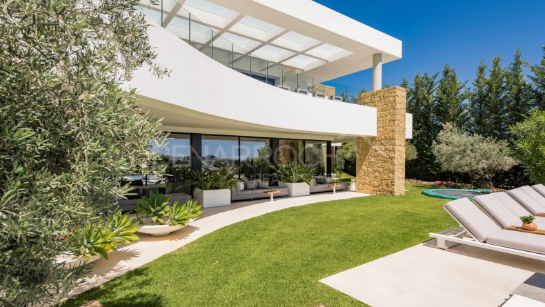 Photo gallery - Frontline Golf Villa in Los Flamingos Golf, Benahavís