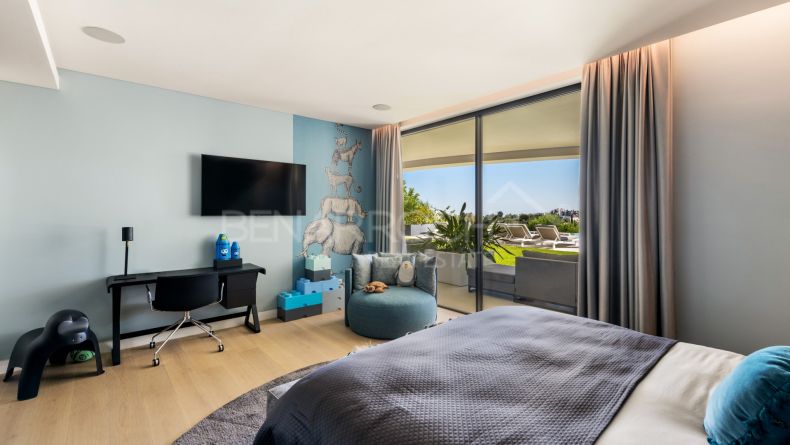 Photo gallery - Frontline Golf Villa in Los Flamingos Golf, Benahavís