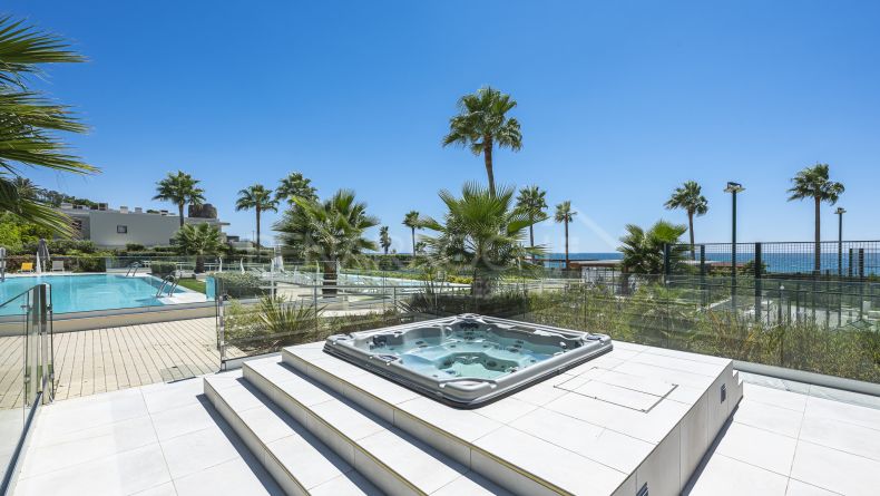 Photo gallery - Front line apartment in Velaya, Estepona