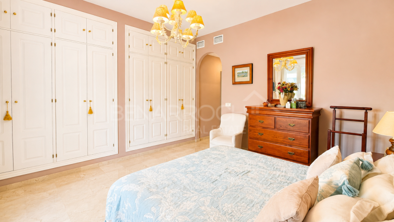 Photo gallery - Mid-floor apartment in Marbella's Golden Mile, Marbella