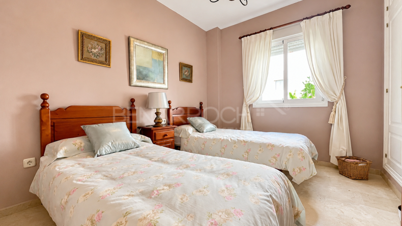 Photo gallery - Mid-floor apartment in Marbella's Golden Mile, Marbella