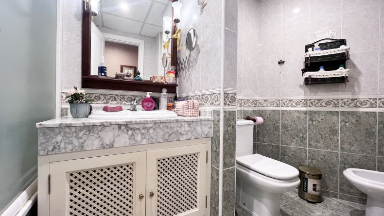 Photo gallery - Mid-floor apartment in Marbella's Golden Mile, Marbella