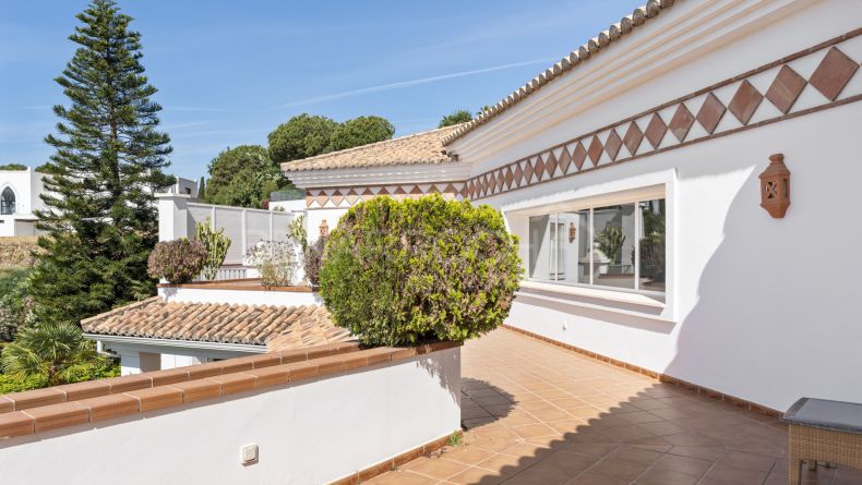 Photo gallery - Mediterranean-Style Villa in El Paraíso Alto, Benahavís