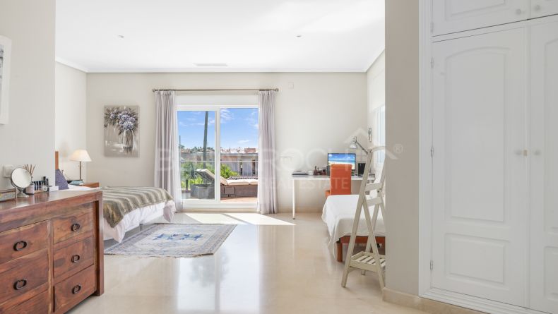 Photo gallery - Mediterranean-Style Villa in El Paraíso Alto, Benahavís