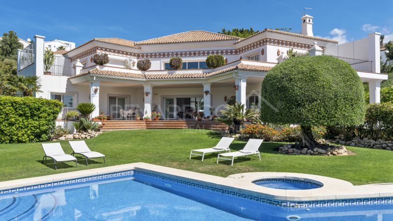 Mediterranean-Style Villa in El Paraíso Alto, Benahavís