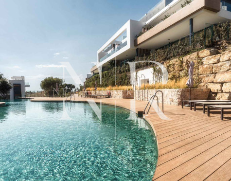Apartamento en planta baja en Artola con vistas panorámicas al mar en venta