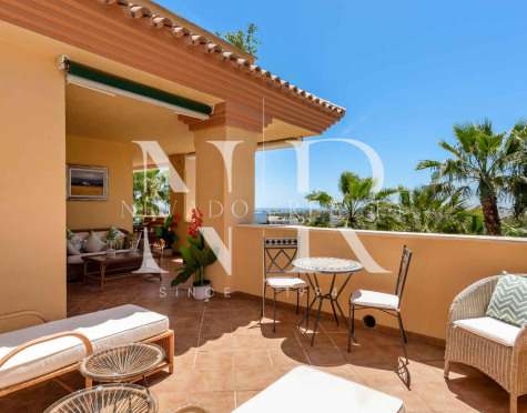 Appartement dans l'urbanisation Cumbres del Rodeo avec vue sur la mer à vendre