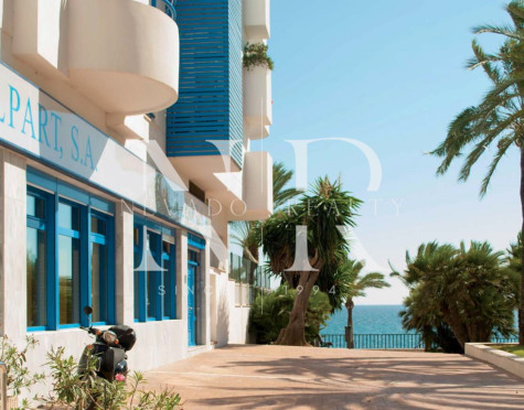 Locaux commerciaux à Marbella Centro sur le front de mer à vendre