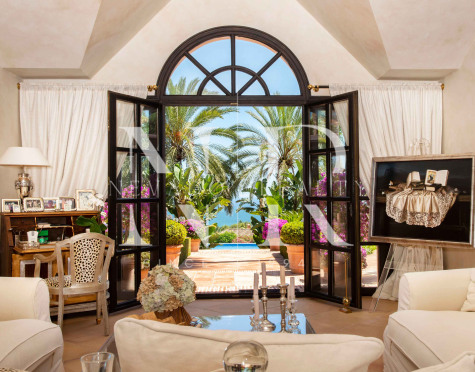 Villa con vistas al mar en Sierra Blanca, Marbella, en venta