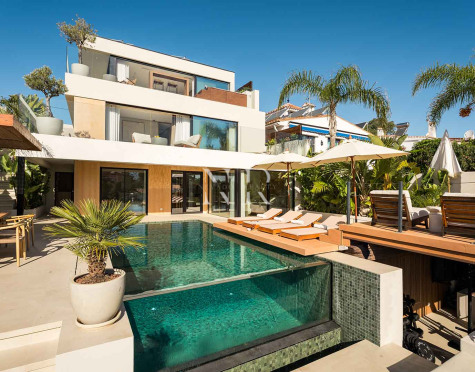 Villa avec vues panoramiques à Nueva Andalucía, Marbella, à vendre
