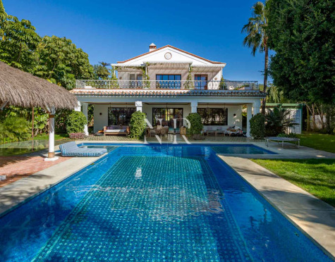 Villa à Aloha, Nueva Andalucía, à vendre