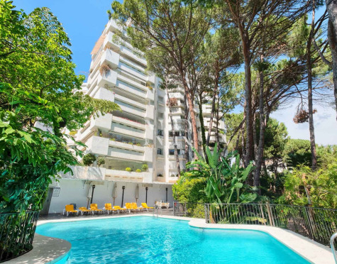 Apartamento en Jardin del Merditerráneo lado playa a la venta