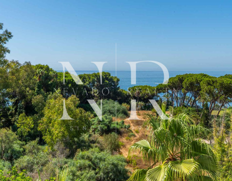 Appartement en bord de mer avec vue sur la mer dans la residence Jardin del Mediterraneo