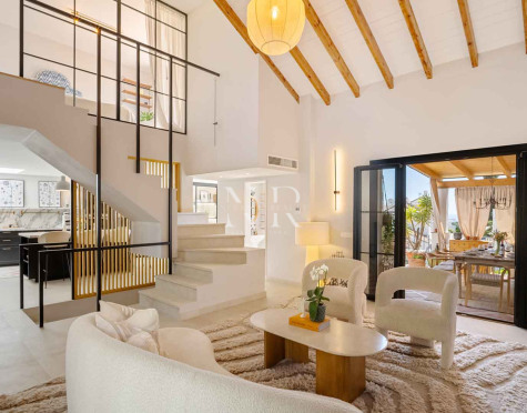 Townhouse with sea views in Marbella Hill Club, Marbella, for sale