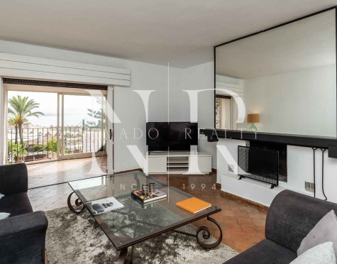 Apartamento con vistas al mar en venta en Puerto Banús