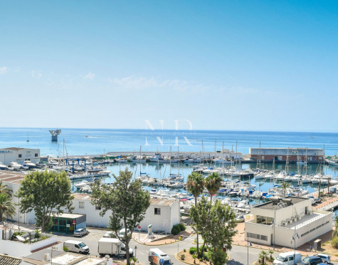 Apartment available for long-term rental in Marbella center with sea views