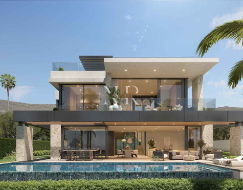 Villa en venta en construcción en Los Monteros Playa