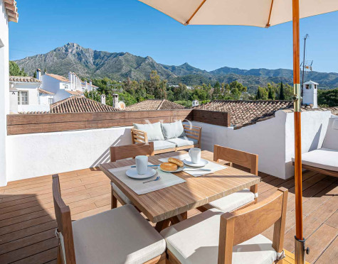 Adosada en venta en La Virginia, Marbella Golden Mile