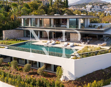 Villa en Urbanización El Herrojo Alto con vistas panorámicas al mar en venta