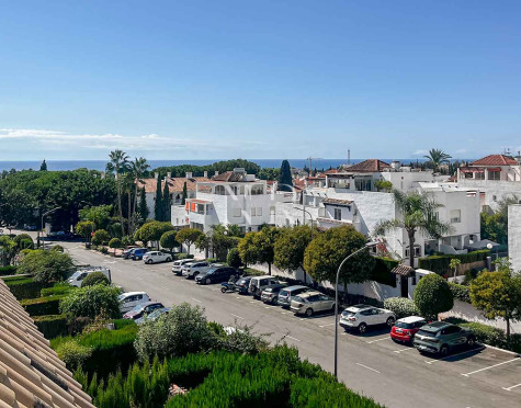 Townhouse in Jardines de Marbería residential complex for sale