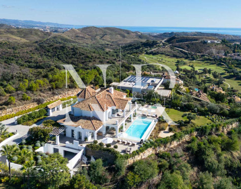 Villa en Marbella Club Golf Resort con vistas panorámicas al mar en venta