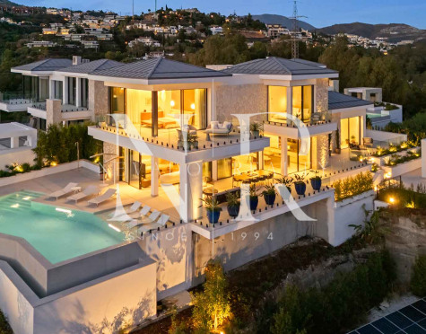 Villa en La Quinta de nueva construcción con vistas panorámicas al mar en venta