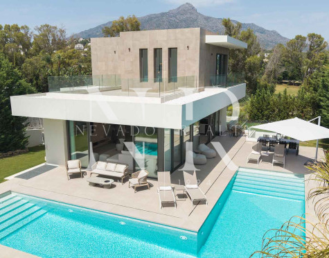 Villa en Urbanización La Cerquilla de reciente construcción en venta