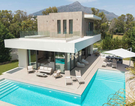 Villa en Urbanización La Cerquilla de reciente construcción en venta