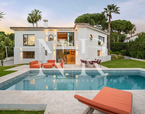 Villa en Las Brisas Golf completamente renovada en venta