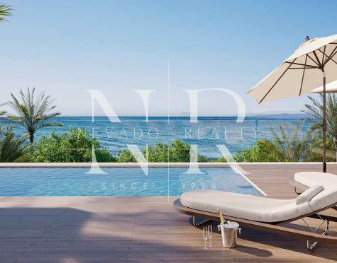 Apartamento en primera línea de playa en Estepona con piscina privada en construcción