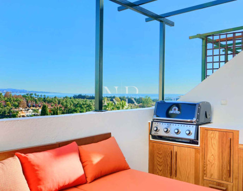 Sea View Penthouse for Short-Term Rental in Marbella