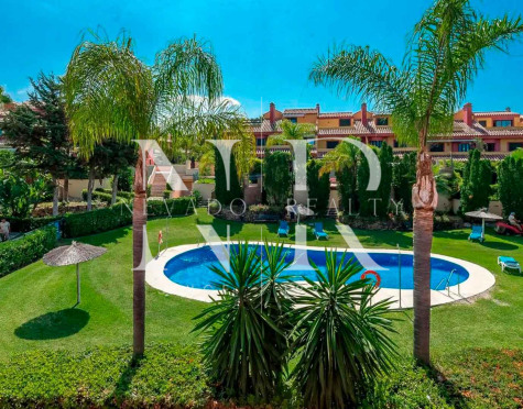 Townhouse in Urbanization Jardines de Doña María for long rent