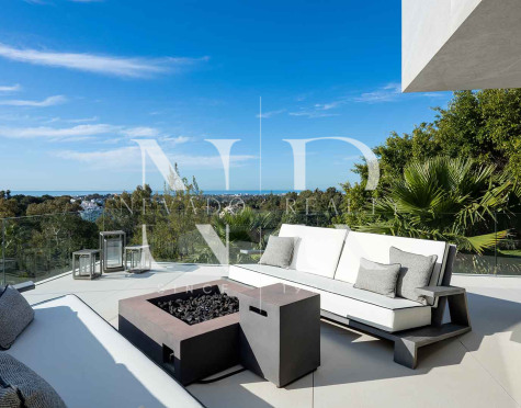 Villa en Urbanización El Herrojo con vistas panorámicas en venta