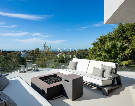 Villa en Urbanización El Herrojo con vistas panorámicas en venta