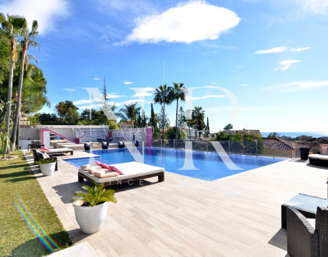 Villa in Elviria with beautiful sea views for sale