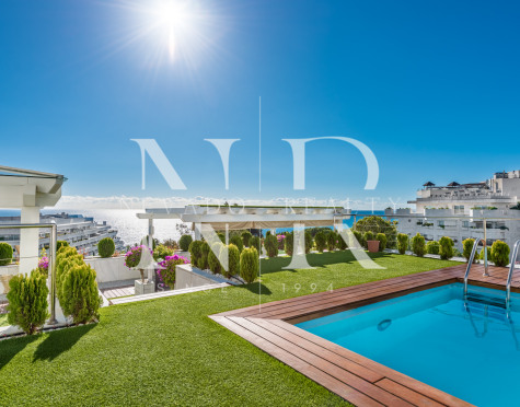 Penthouse à Don Gonzalo avec vue panoramique et piscine privée à vendre