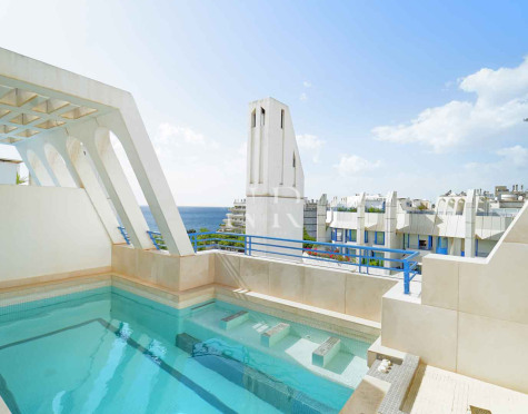 Penthouse in Marbella House Urbanization with sea views for short-term rental