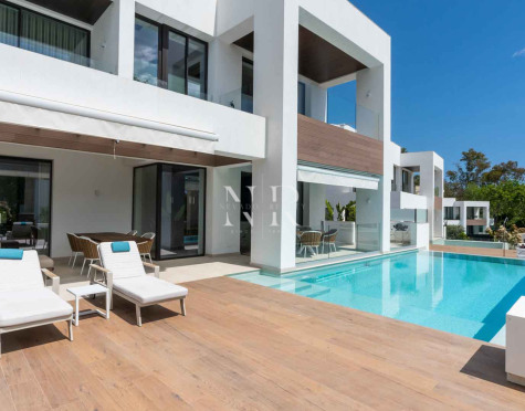 Villa en Marbella en una comunidad cerrada en venta