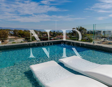 Ático en Milla de Oro con vistas al mar en venta