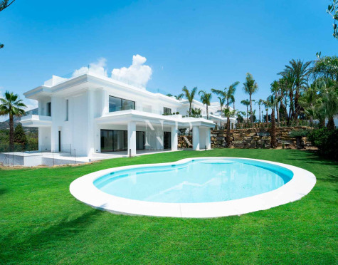 Brand new villa in Lomas del Marbella Club for sale