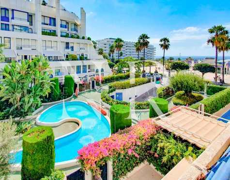 Apartment with sea views next to the beach in Marbella center for sale,