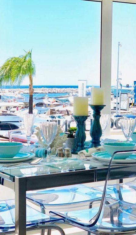 Wohnung in Erster Reihe mit Meerblick in Puerto Banús